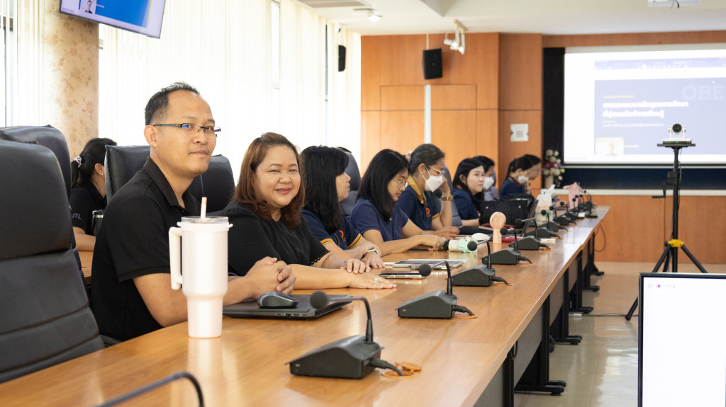 กิจกรรมเชิงปฏิบัติการ