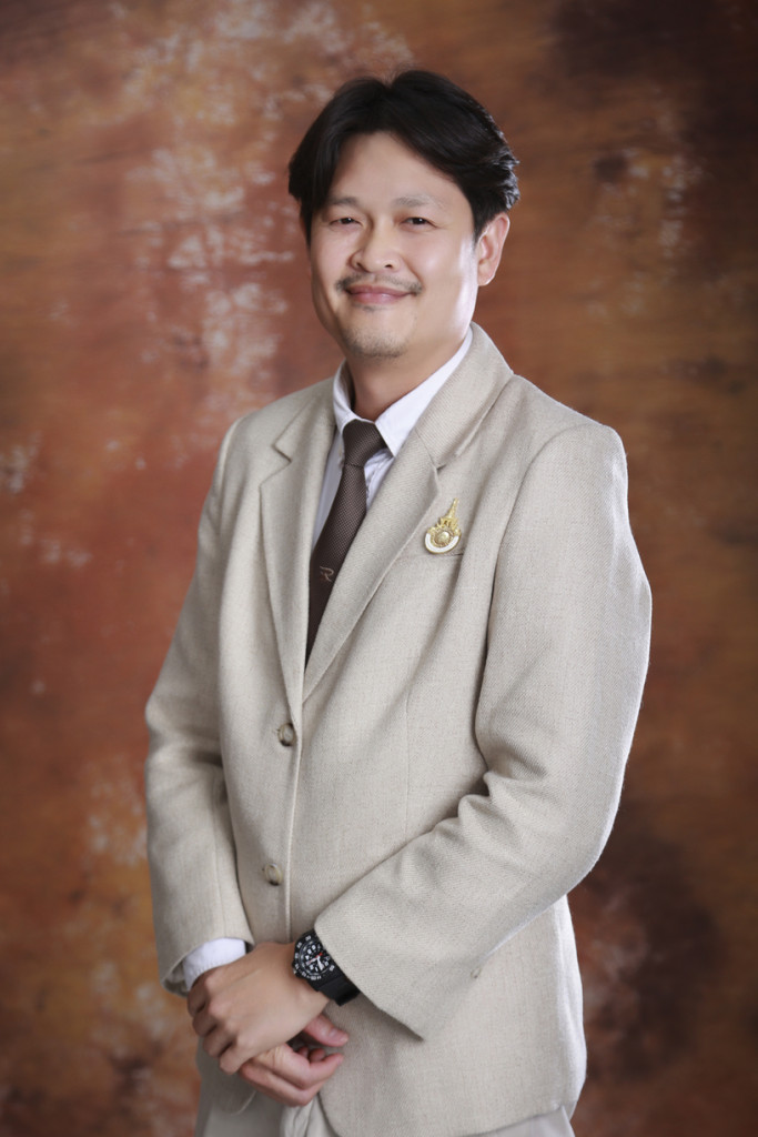 นายเข้ม อนันต์