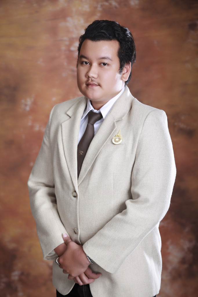 นายธนากร กันทวัง