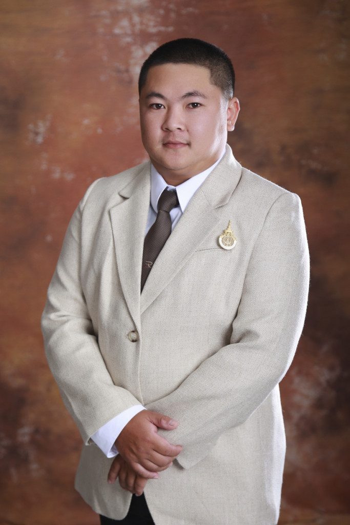 นายตุลาการ พวงเงินมาก