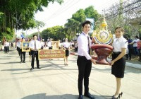 Image : มทร.ล้านนา ลำปาง ขอเชิญเฝ้าทูลละอองธุลีพระบาท สมเด็จพระเทพรัตนราชสุดาฯ สยามบรมราชกุมารี ในโอกาสพระราชทานปริญญาบัตรให้แก่บัณฑิต มทร.ล้านนา วันพฤหัสบดีที่ ๒๓ มีนาคมนี้