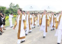 รูปภาพ : พิธีพระราชทานปริญญาบัตร ประจำปีการศึกษา 2558 ครั้งที่ 30