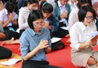 รูปภาพ :  มทร.ล้านนา เชียงราย จัดกิจกรรมส่งเสริมพระพุทธศาสนาสวดมนต์ทำวัตรเช้า ทำบุญตักบาตรและฟังเทศน์พื้นเมืองชาดกเนื่องในเทศกาลเข้าพรรษา สัปดาห์ที่ 6