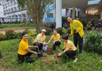 รูปภาพ : คณะบริหารธุรกิจและศิลปศาสตร์จัดโครงการ ดอกไม้สีเหลืองถวายพ่อของแผ่นดิน เนื่องในวันพ่อแห่งชาติ 5 ธันวาคม 2567