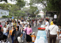 รูปภาพ : ประเพณีเตียวขึ้นดอยสุเทพ - วิสาขบูชา ประจำปี ๒๕๖๘