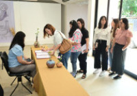 รูปภาพ : Molding Moments