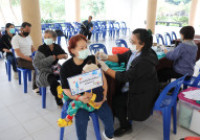 รูปภาพ : มทร.ล้านนา เชียงราย เดินหน้า University of Empathy  ผนึก รพ.แม่ลาว บริการฉีดวัคซีนไข้หวัดใหญ่  ป้องกันบุคลากร - นักศึกษา ก่อนฤดูระบาด