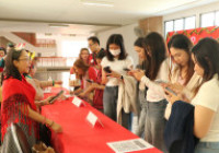 รูปภาพ : ศูนย์ภาษา ม.ราชมงคลล้านนา ลำปาง จัดกิจกรรม RMUTLL Christmas Stars 2025 เสริมสร้างประสบการณ์เรียนรู้ภาษาอังกฤษนอกห้องเรียน 24 ธค68