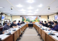 รูปภาพ : ทีมวิจัยลำปางสู้น้ำ ม.ราชมงคลล้านนา ลำปาง  ร่วมประชุมคณะทำงานศึกษาการแก้ไขปัญหาและฟื้นฟูแม่น้ำวังในเขตอำเภอเมืองลำปาง  18 มิย69