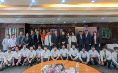 การประชุมร่วมกับ Guizhou Light Industry Technical College สาธารณรัฐประชาชนจีน