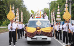 มทร.ล้านนา ตาก สืบสานประเพณีหล่อเทียนและถวายเทียนพรรษา ประจำปี 2568 