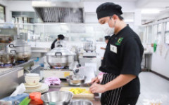 มทร.ล้านนา ตาก จัดทดสอบมาตรฐานฝีมือแรงงาน สาขา ผู้ประกอบอาหารไทย ยกระดับนักศึกษาสู่มืออาชีพ