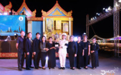 มทร.ล้านนา ตาก ผนึกกำลัง 2 ชุมชน ผงาดรักษาแชมป์ คว้าถ้วยพระราชทานพระบาทสมเด็จพระเจ้าอยู่หัว การแข่งขันลอยกระทงสายไหลประทีป 1000 ดวง 2 สมัยซ้อน 