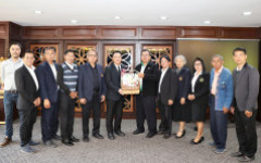 สมาคมศิษย์เก่า มทร.ล้านนา เข้าพบนายกสภามหาวิทยาลัย อวยพรปีใหม่ 2569 พร้อมหารือแนวทางเสริมสร้างความร่วมมือระหว่างศิษย์เก่าและมหาวิทยาลัย