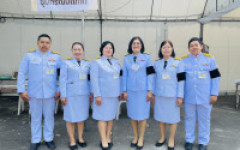 สำนักงานบริหารทรัพย์สินและสิทธิประโยชน์ มทร.ล้านนา ร่วมเปิดให้บริการจำหน่ายชุดอุปกรณ์บัณฑิต ในพิธีมอบปริญญาบัตรแก่ผู้สำเร็จการศึกษาจากมหาวิทยาลัยเทคโนโลยีราชมงคลล้านนา ครั้งที่ 5 ประจำปีการศึกษา 2567