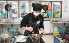 มทร.ล้านนา ตาก จัดทดสอบมาตรฐานฝีมือแรงงาน สาขาผู้ประกอบอาหารไทย ระดับ 1 ยกระดับฝีมือแก่นักศึกษา