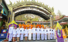 คณะผู้บริหาร มทร.ล้านนา ร่วมพิธีพระราชทานน้ำสรงอนุสาวรีย์ครูบาศรีวิชัย