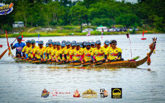ชมรมเรือพายนักศึกษา มทร.ล้านนา น่าน คว้ารางวัลรองชนะเลิศอันดับที่ 1 ประเภทเรือเล็ก 30 ฝีพาย(ข) การแข่งขันเรือยาวประเพณีจังหวัดกำแพงเพชร