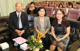 รูปภาพ : บุคลากรสายสนับสนุนร่วมโครงการเตรียมความพร้อมในการขอกำหนดตำแหน่งสูงขึ้น