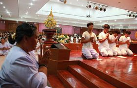 รูปภาพ : โครงการปฏิบัติธรรม เพื่อถวายแด่พระบาทสมเด็จพระเจ้าอยู่หัวฯ