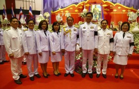 รูปภาพ : คณะผู้บริหาร มทร.ล้านนา ร่วมพิธีวันพระบาทสมเด็จพระพุทธยอดฟ้าจุฬาโลกมหาราช