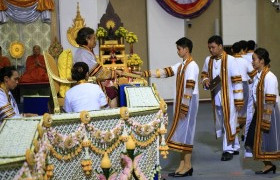 รูปภาพ : พิธีพระราชทานปริญญาบัตรแก่ผู้สำเร็จการศึกษา ประจำปีการศึกษา 2559 