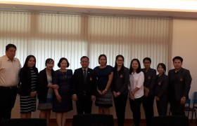 รูปภาพ : ประชุมคณะทำงานเกี่ยวกับการจัดสวัสดิการและสิทธิประโยชน์เกื้อกูลแก่พนักงานมหาวิทยาลัย มหาวิทยาลัยเทคโนโลยีราชมงคล 9 แห่ง ครั้งที่ 2/2561 เเละเข้าศึกษาเรียนรู้เพื่อพัฒนาศักยภาพการทำงานเกี่ยวกับแผนพัฒนาบุคลากร การจัดการองค์ความรู้ 