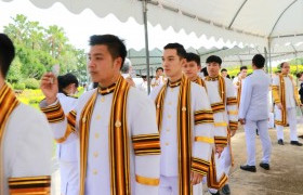 รูปภาพ : ภาพบรรยากาศพิธีรับพระราชทานปริญญาบัตรแก่ผู้สำเร็จการศึกษาจากมทร.ล้านนา ครั้งที่ 32 ประจำปีการศึกษา 2561