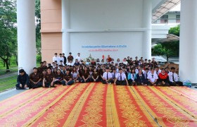 รูปภาพ : มทร.ล้านนา เชียงราย จัดกิจกรรมส่งเสริมพระพุทธศาสนาสวดมนต์ทำวัตรเช้า ทำบุญตักบาตรและฟังเทศน์พื้นเมืองชาดกเนื่องในเทศกาลเข้าพรรษา สัปดาห์ที่ 2