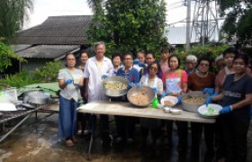 รูปภาพ : อาจารย์คณะคณะวิทยาศาสตร์และเทคโนโลยีการเกษตร มทร.ล้านนา ลำปาง เป็นวิทยากรฝึกอบรมเชิงปฏิบัติการให้กลุ่มผู้สูงอายุ ต.ขัวแคร่ อ.เมือง จ.เชียงราย