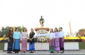 รูปภาพ : มทร.ล้านนา ลำปาง ร่วมพิธีวางพวงมาลาพระยาสุลวะลือไชยสงคราม (พ่อเจ้าทิพย์ช้าง) ประจำปี 2563