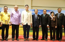 รูปภาพ : อธิการบดี มทร.ล้านนา พร้อมคณะ ร่วมประชุมหารือเชิงนโยบายในโอกาสที่ รมว.กระทรวงการอุดมศึกษาฯ ลงพื้นที่จังหวัดเชียงใหม่ ติดตามโครงการจ้างงานประชาชนที่ได้รับผลกระทบจากโควิด-19