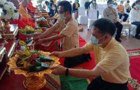 รูปภาพ : มทร.ล้านนา เชียงราย จัดพิธีเจริญพระพุทธมนต์ และ ทำบุญตักบาตร เนื่องในโอกาสวันชาติ และวันพ่อแห่งชาติ 5 ธันวาคม 2563