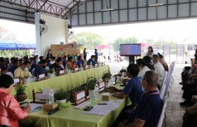 รูปภาพ : มทร.ล้านนา เชียงราย ร่วมประชุมสรุปผลโครงการดอยงาม 100%:ตำบลเข้มแข็ง มั่นคง มั่งคั่ง ยั่งยืน ด้วยศาสตร์พระราชา