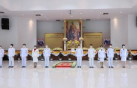 รูปภาพ : มทร.ล้านนา ตาก ร่วมพิธีวันวันพระบาทสมเด็จพระพุทธยอดฟ้าจุฬาโลกมหาราช และวันที่ระลึกมหาจักรีบรมราชวงศ์ ประจำปี 2565