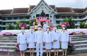 รูปภาพ : มทร.ล้านนา ลำปาง ร่วมประกอบพิธีเนื่องในวันคล้ายวันสวรรคตพระบาทสมเด็จพระจุลจอมเกล้าเจ้าอยู่หัว รัชกาลที่ 5 ประจำปี 2565