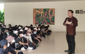 รูปภาพ : โรงเรียนอุตรดิตถ์ดรุณี จังหวัดอุตรดิตถ์ เข้าศึกษาดูงานด้านการเกษตร ด้านปศุสัตว์ ด้านเศรษฐกิจพอเพียง และด้านเทคโนโลยีการอาหาร ณ มทร.ล้านนา น่าน