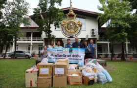 รูปภาพ : มทร.ล้านนา  ส่งมอบเวชภัณฑ์ เครื่องอุปโภค บริโภคจากเครื่อข่าย อว. แก่ผู้ประสบอุทกภัยจังหวัดเชียงใหม่ พร้อมวางแนวทางฟื้นฟูหลังน้ำลด