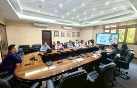รูปภาพ : รองอธิการบดีฝ่ายกิจการนักศึกษาและศิษย์เก่าสัมพันธ์ ประชุมติดตามแผนปฏิบัติราชการกองประชาสัมพันธ์ ปีงบประมาณ 2568