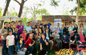 รูปภาพ : มทร.ล้านนา–บพท. ร่วมขับเคลื่อนงานวิจัยเทคโนโลยียกระดับเศรษฐกิจฐานราก หวังลดหนี้ครัวเรือนในพื้นที่ภาคเหนือ