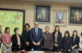รูปภาพ : การประชุมร่วมกับเอกอัครราชทูตนิวซีแลนด์ประจำประเทศไทย 