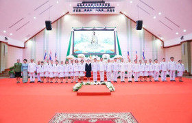 รูปภาพ : มทร.ล้านนา ร่วมพิธีวางพวงมาลา เนื่องในวันที่ระลึก “พระบาทสมเด็จพระปกเกล้าเจ้าอยู่หัว” ประจำปี 2568