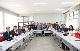 รูปภาพ :  มทร.ล้านนา ต้อนรับคณะศึกษาดูงานจาก มทร.พระนคร เสวนาแลกเปลี่ยนองค์ความรู้ด้านการใช้ประโยชน์ผลงานวิจัยเชิงพาณิชย์