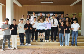 รูปภาพ : ผู้บริหาร มทร.ล้านนา ร่วมแสดงความยินดีกับทีม “กึ๊ดดี Build ดี” คว้ารางวัลรองชนะเลิศอันดับ 1 การแข่งขันระดับชาติ “BIM สร้างอนาคต” พร้อมเงินรางวัล 50,000 บาท