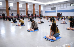 รูปภาพ : มทร.ล้านนา ตาก จัดกิจกรรมอบรมการปฐมพยาบาลเบื้องต้น เพื่อสร้างความรู้และทักษะที่จำเป็นในการช่วยเหลือตนเองและผู้อื่นได้อย่างปลอดภัยในสถานการณ์ฉุกเฉิน
