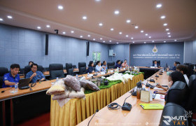 รูปภาพ : มทร.ล้านนา ตาก นำเสนอผลิตภัณฑ์จากงานวิจัยและบริการวิชาการร่วมคัดสรรสู่สินค้าตราราชมงคลล้านนา ปีที่ 3