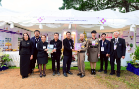 รูปภาพ : ศูนย์ประสานงาน อพ.สธ. มหาวิทยาลัยเทคโนโลยีราชมงคลล้านนา หน่วยงานสนองพระราชดำริ เฝ้าทูลละอองพระบาท และร่วมจัดนิทรรศการ ทรัพยากรไทย หวนดูทรัพย์สิ่งสินตน ณ มหาวิทยาลัยแม่โจ้