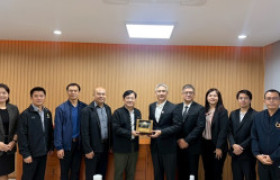 รูปภาพ : งานวิเทศสัมพันธ์เข้าร่วมการประชุมหารือความร่วมมือทางวิชาการกับ มทร.อีสาน