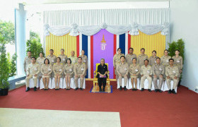 รูปภาพ : บรรยากาศรับเสด็จฯ สมเด็จพระกนิษฐาธิราชเจ้า กรมสมเด็จพระเทพรัตนราชสุดา ฯ สยามบรมราชกุมารี เสด็จพระราชดำเนินทรงนำผู้ที่ได้รับรางวัลสมเด็จเจ้าฟ้ามหิดล และคณะกรรมการรางวัลนานาชาติ มูลนิธิรางวัลสมเด็จเจ้าฟ้ามหิดล ในพระบรมราชูปถัมภ์ ทัศนศึกษา ณ ศูนย์วนเกษตร-พฤกษเภสัช (PAD) มทร.ล้านนา น่าน