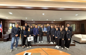 รูปภาพ : สำนักส่งเสริมวิชาการและงานทะเบียน มทร.ล้านนา ต้อนรับคณะศึกษาดูงานจาก สำนักส่งเสริมวิชาการและงานทะเบียน มทร.ธัญบุรี